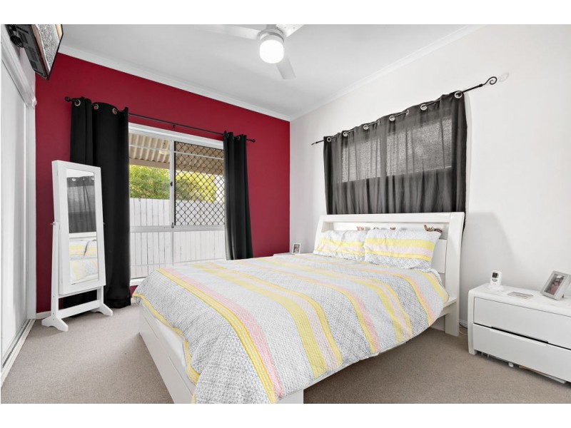 1 Goshawk Drive, Kallangur QLD 4503