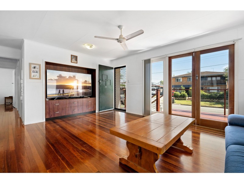 2 Windsor Street, Margate QLD 4019