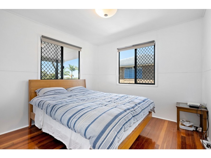 2 Windsor Street, Margate QLD 4019