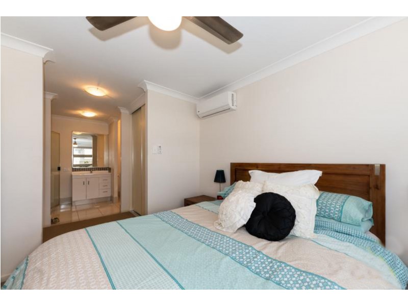 9 Roland Court, Kallangur QLD 4503