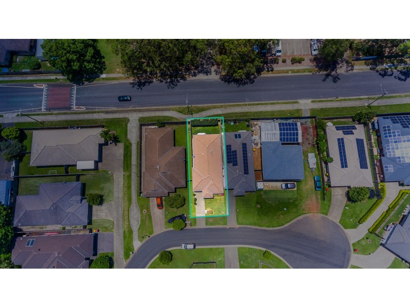 9 Roland Court, Kallangur QLD 4503