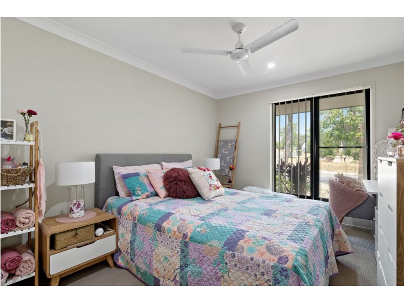 9 Melville Parade, North Lakes QLD 4509