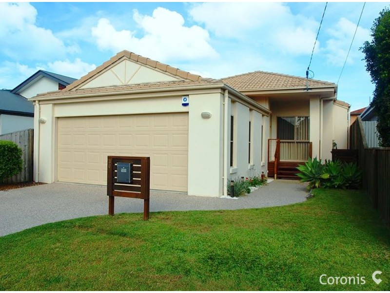 30 Lucas Street, Scarborough QLD 4020