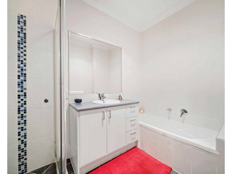4/11 Georgina Street, Woody Point QLD 4019