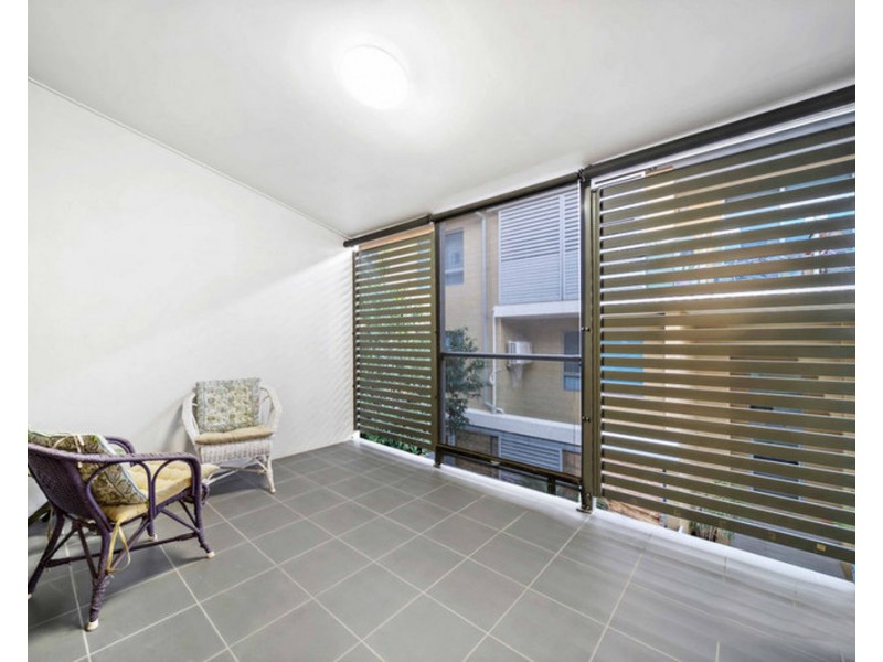 4/11 Georgina Street, Woody Point QLD 4019