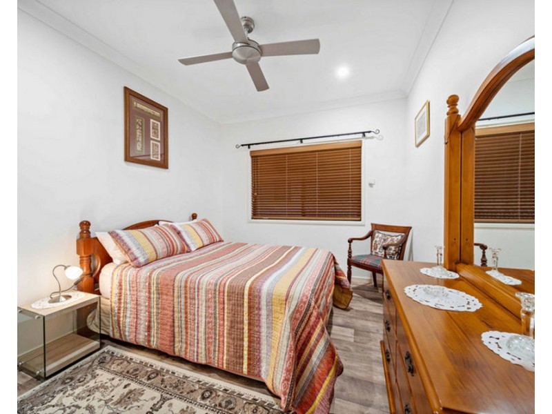 4/11 Georgina Street, Woody Point QLD 4019