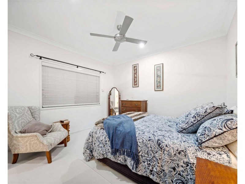 4/11 Georgina Street, Woody Point QLD 4019