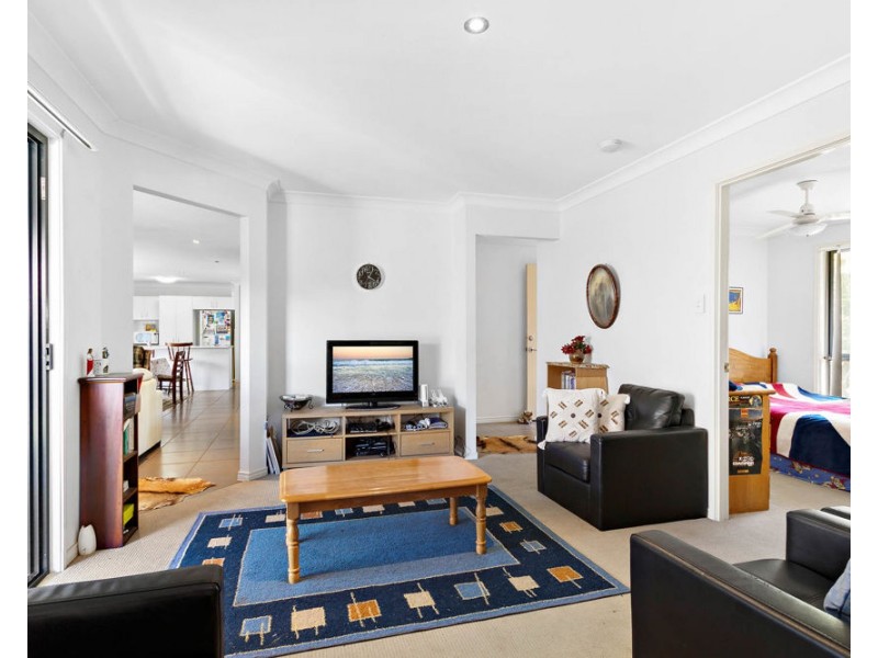 2 Tylah Street, Kallangur QLD 4503