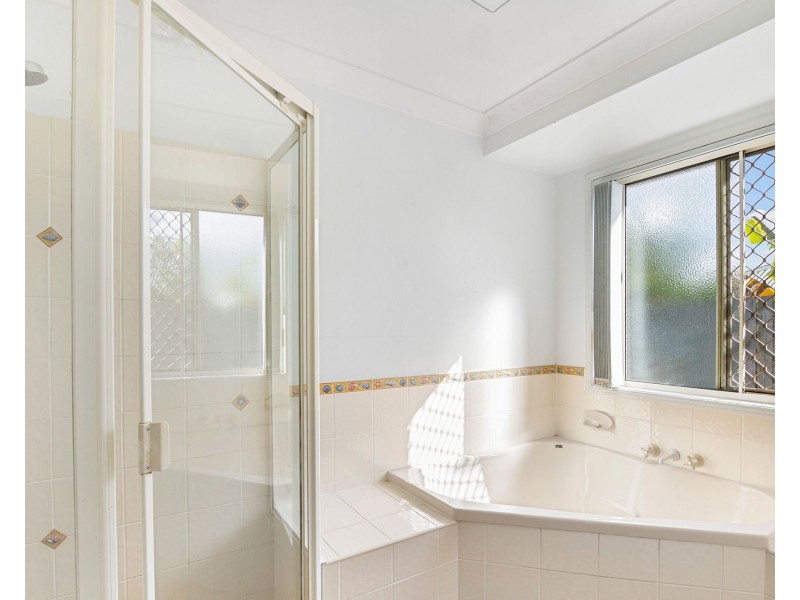 14 Bernays Court, Rothwell QLD 4022