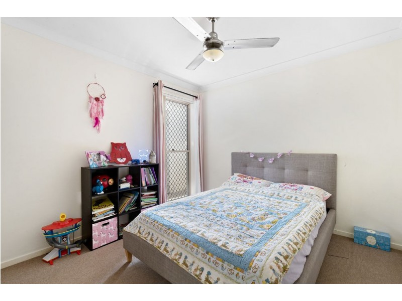 22 Pinnock Crescent, North Lakes QLD 4509