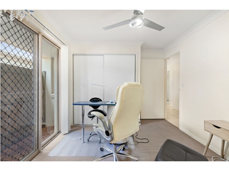 22 Pinnock Crescent, North Lakes QLD 4509