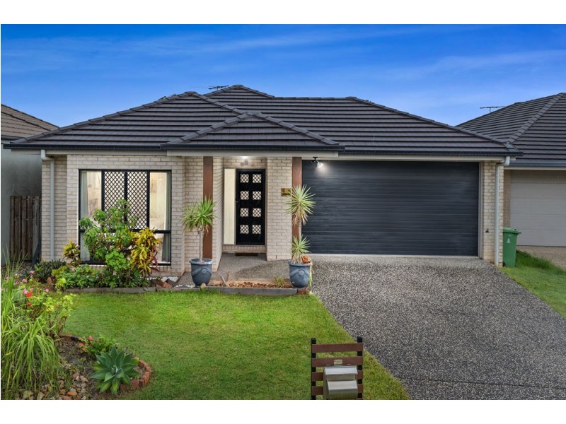 15 Freeman Street, North Lakes QLD 4509