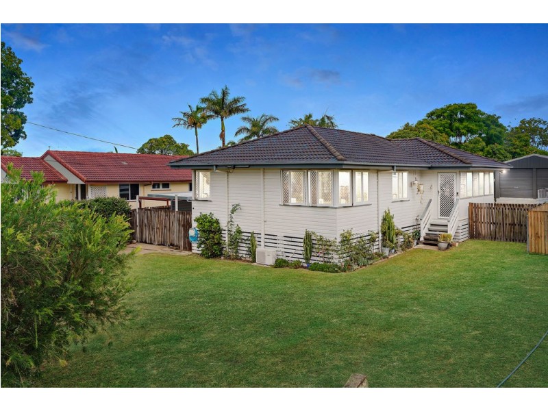 17 Hurrell Street, Clontarf QLD 4019