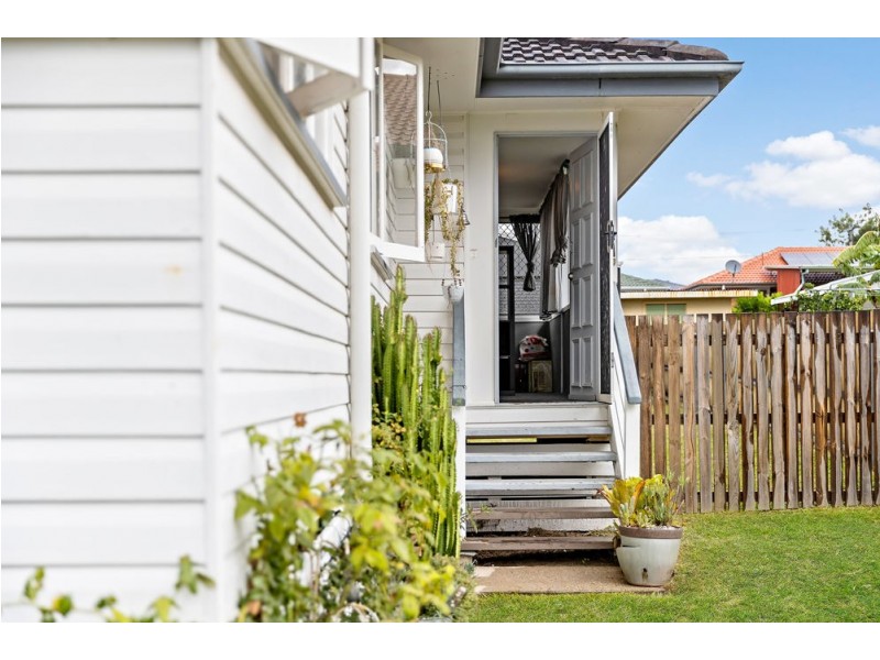 17 Hurrell Street, Clontarf QLD 4019