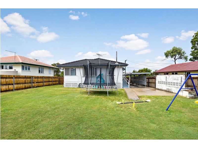 17 Hurrell Street, Clontarf QLD 4019
