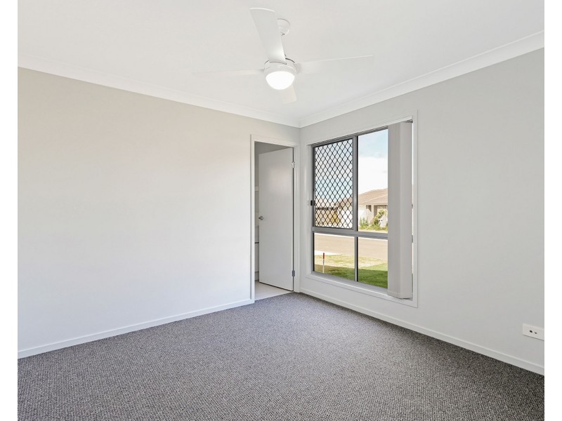 1/24 Riviera Street, Burpengary QLD 4505