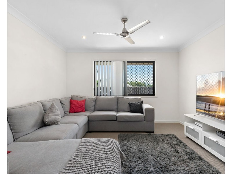 1 Aylmore Court, Narangba QLD 4504