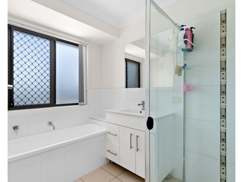 1 Aylmore Court, Narangba QLD 4504