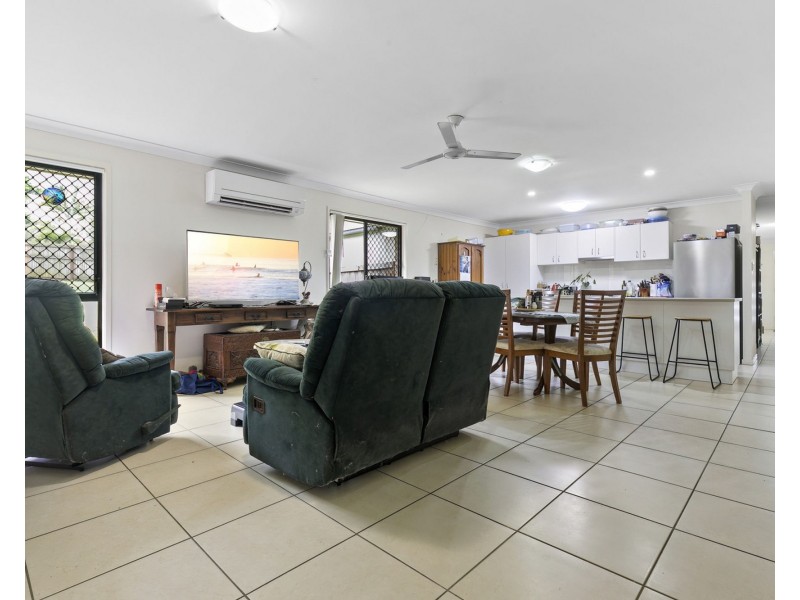 6 Crestwood Court, Kurwongbah QLD 4503