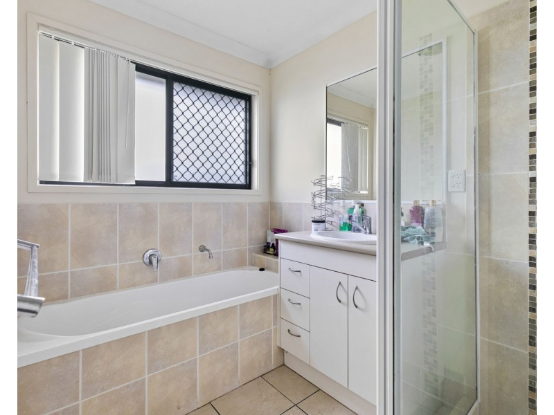 6 Crestwood Court, Kurwongbah QLD 4503
