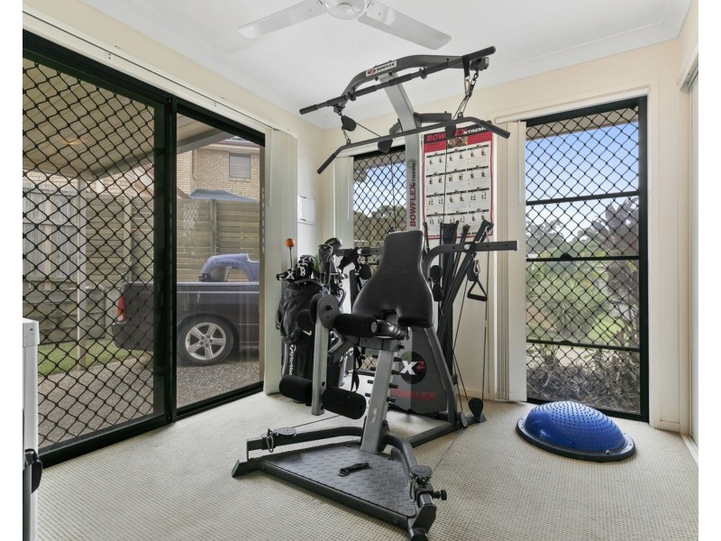 6 Crestwood Court, Kurwongbah QLD 4503