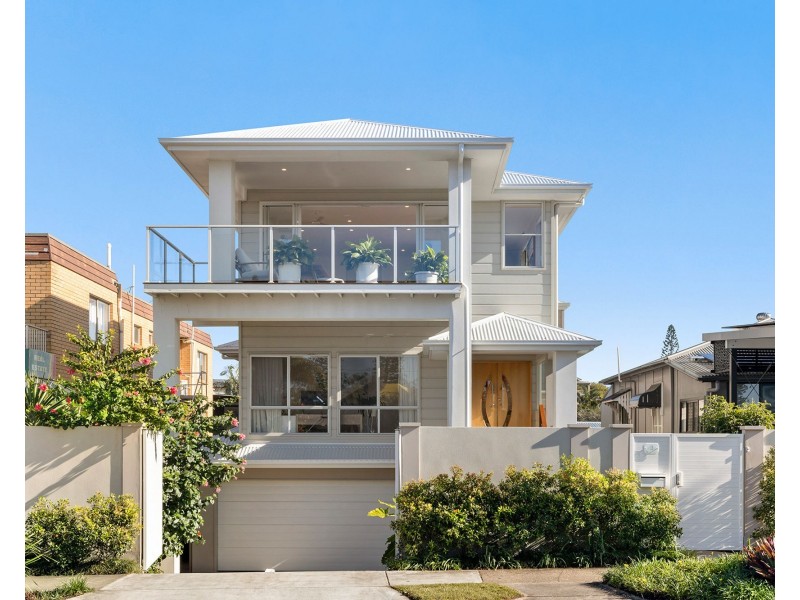 3 Marine Parade, Redcliffe QLD 4020