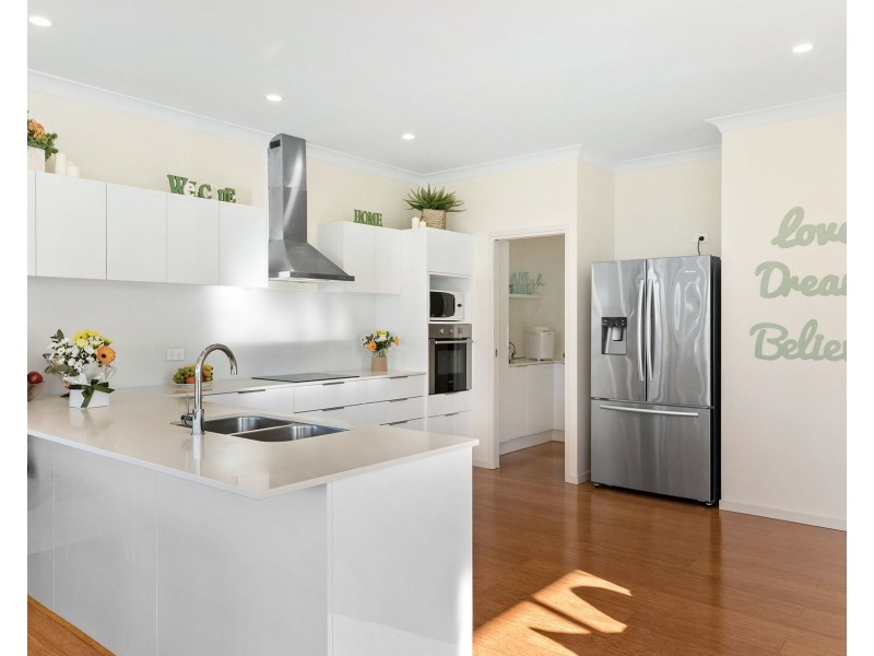 3 Marine Parade, Redcliffe QLD 4020