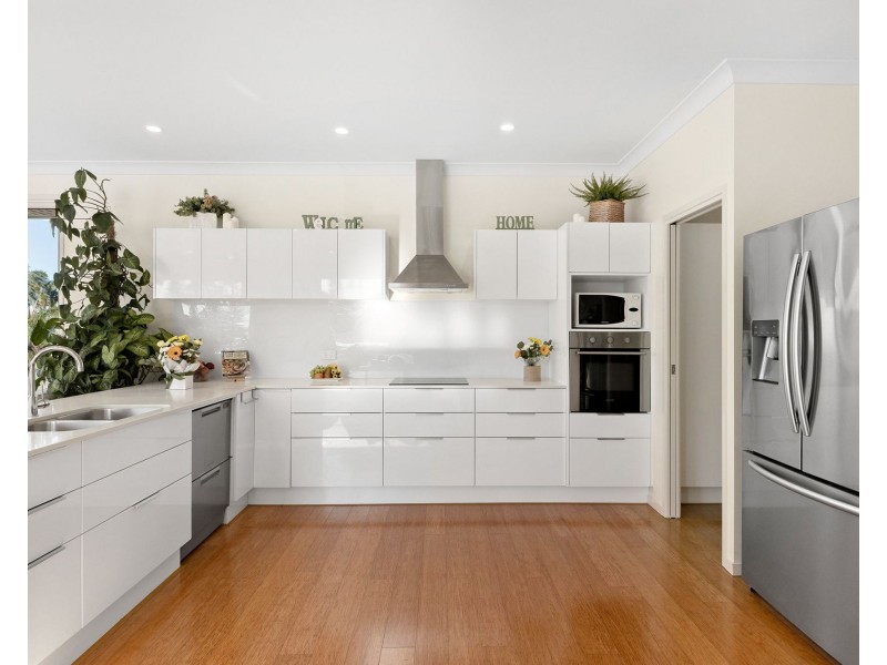 3 Marine Parade, Redcliffe QLD 4020