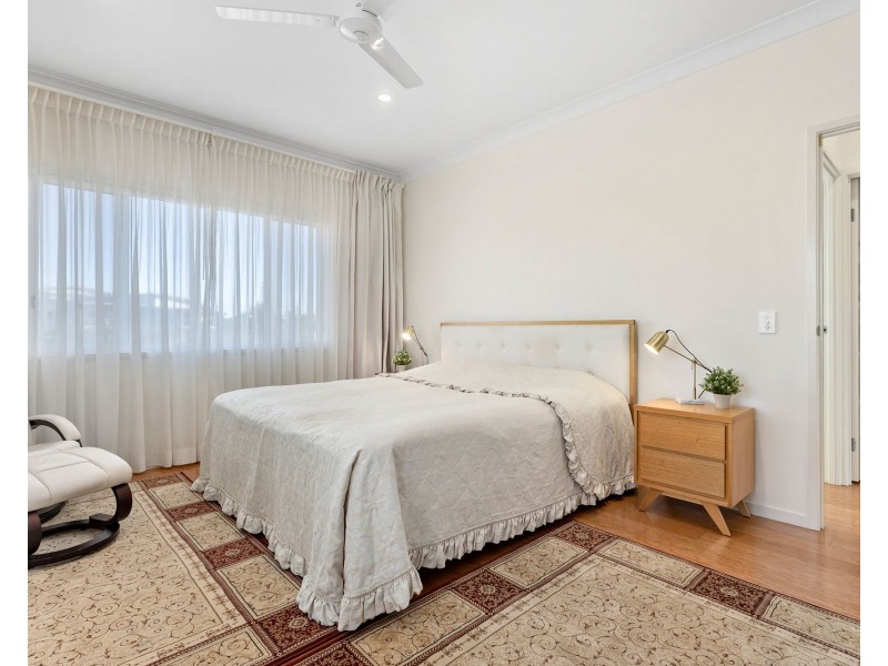 3 Marine Parade, Redcliffe QLD 4020