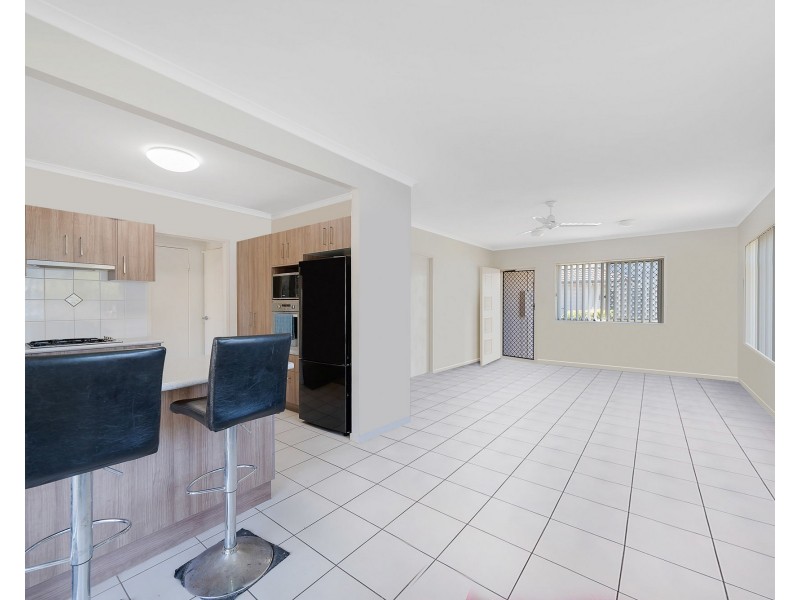 4/71-77 Goodfellows Road, Kallangur QLD 4503