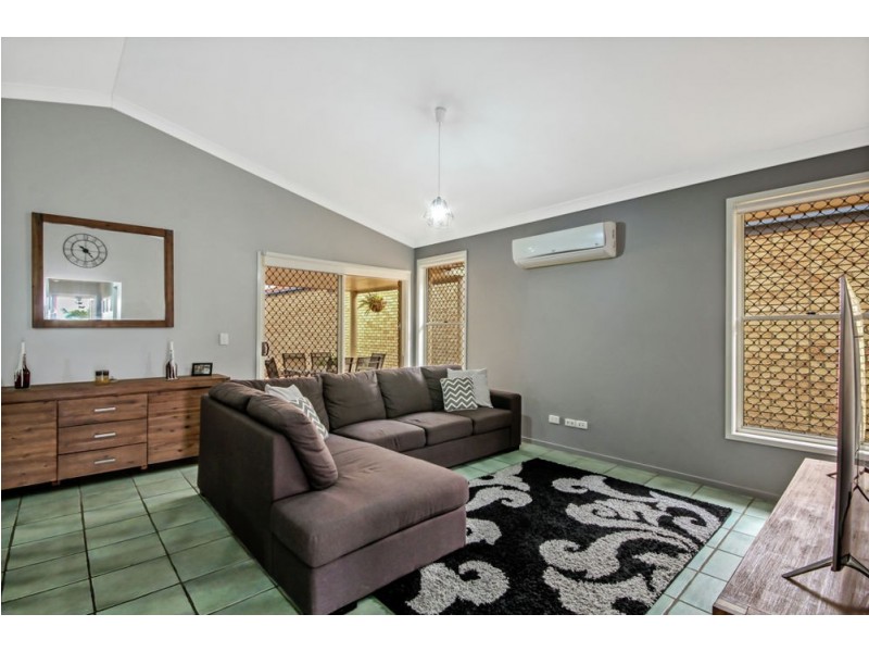 11 Darby Street, North Lakes QLD 4509
