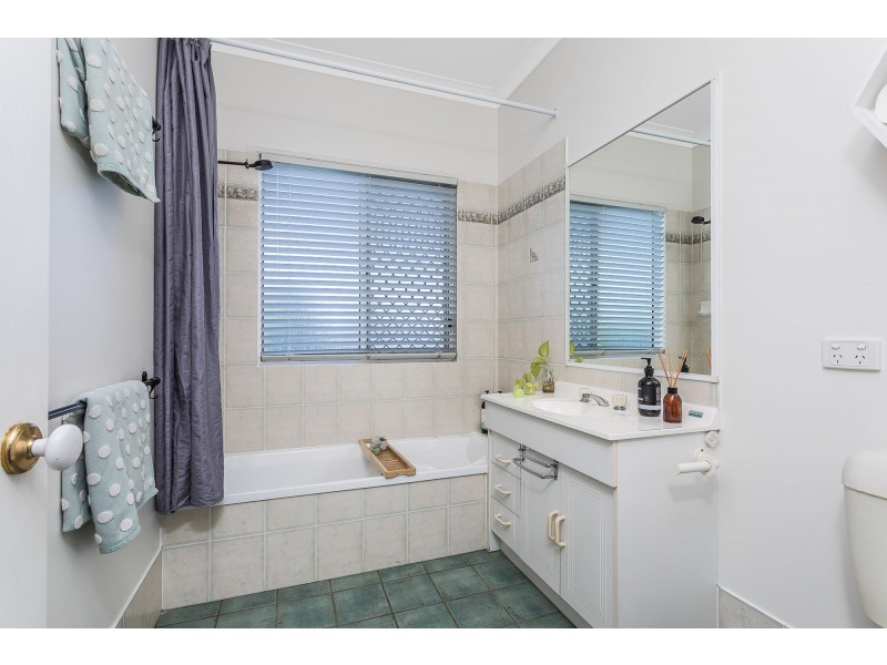 60 Highlands Drive, Narangba QLD 4504