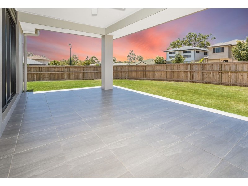 32 Braxlaw Cres, Dakabin QLD 4503