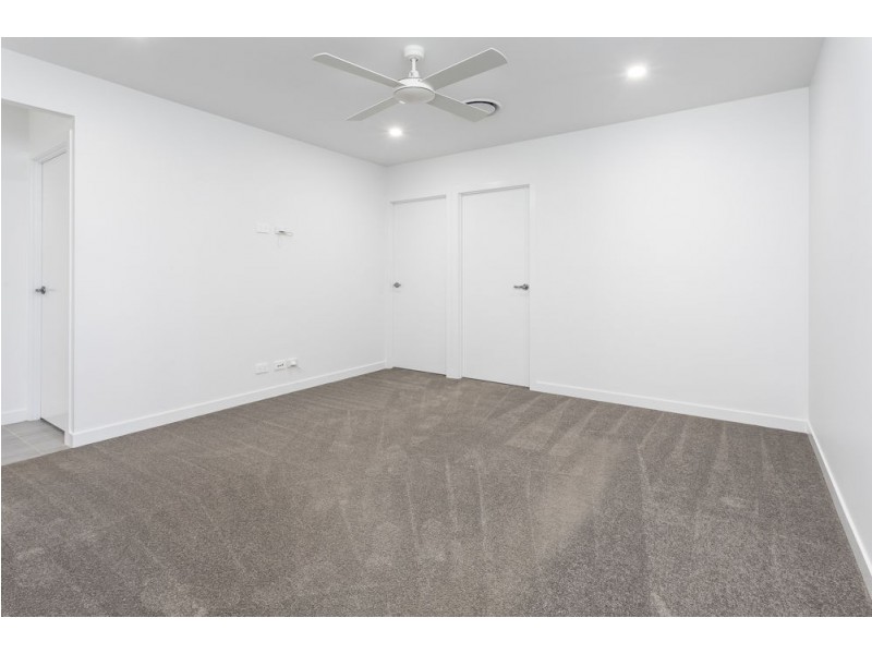 32 Braxlaw Cres, Dakabin QLD 4503