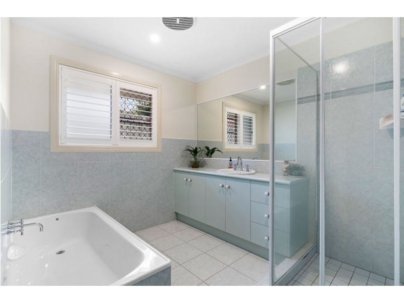 24 Duyvestyn Terrace, Murrumba Downs QLD 4503