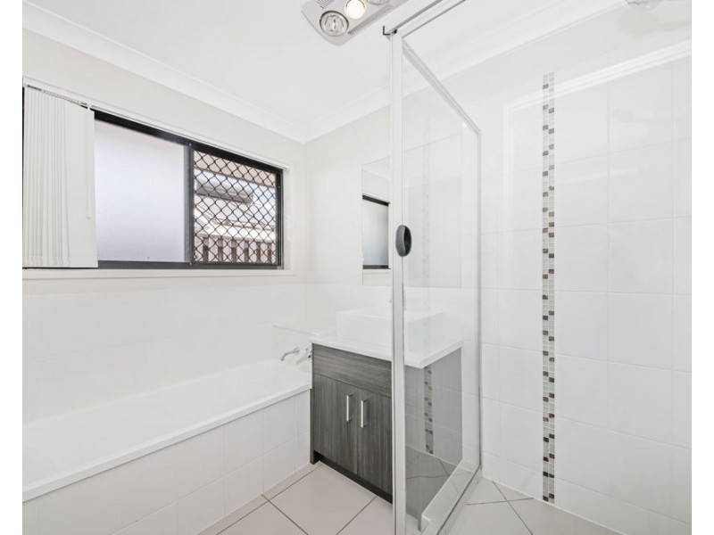 32 Madison Avenue, North Lakes QLD 4509