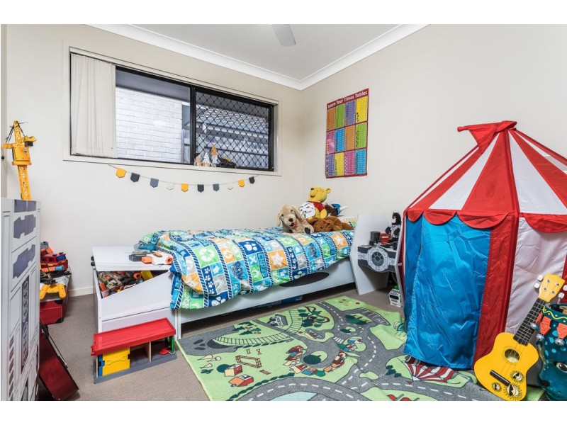 11 Tahr Place, Dakabin QLD 4503