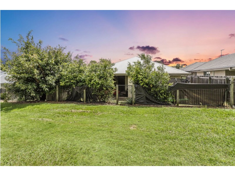 11 Tahr Place, Dakabin QLD 4503
