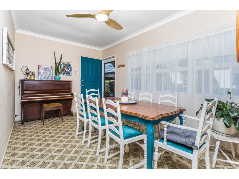 19 Roma Street, Scarborough QLD 4020