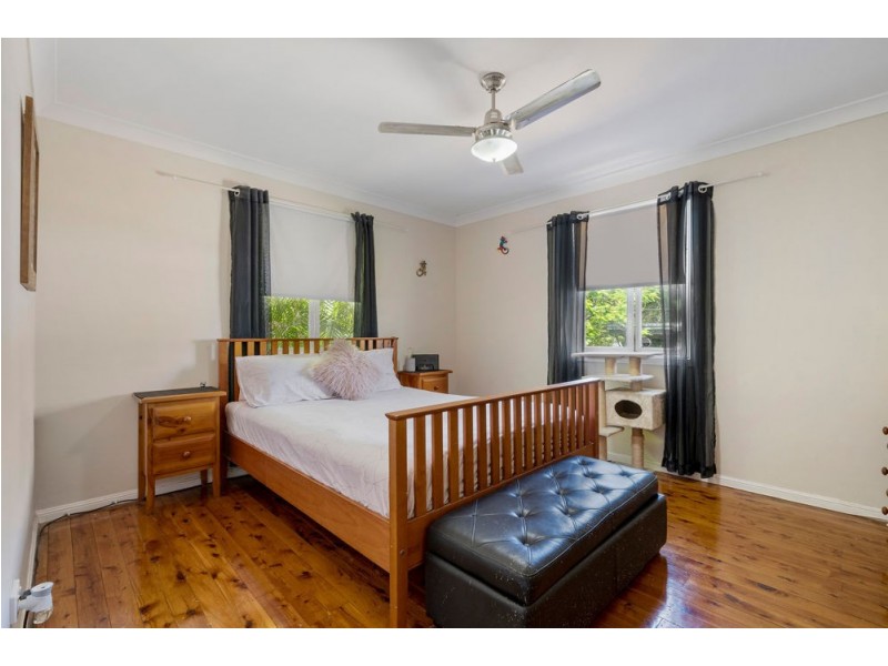 19 Livermore Street, Redcliffe QLD 4020