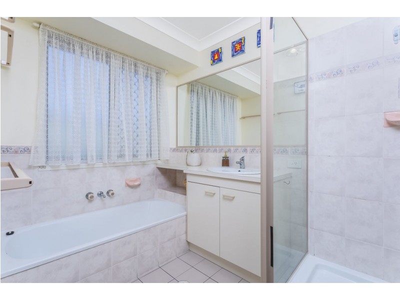 34 Parkridge Avenue, Upper Caboolture QLD 4510