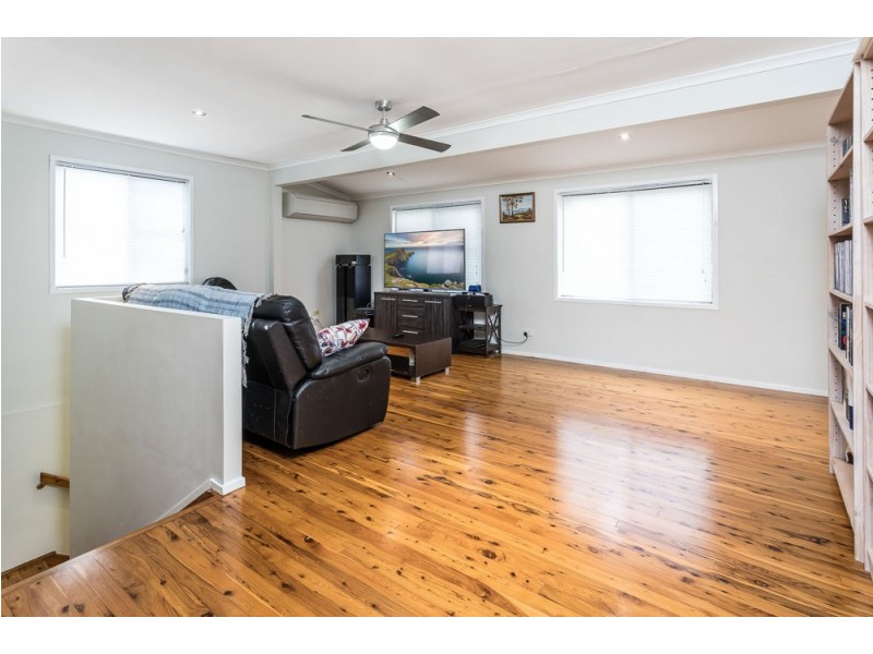 5 Minstrel Street, Kallangur QLD 4503