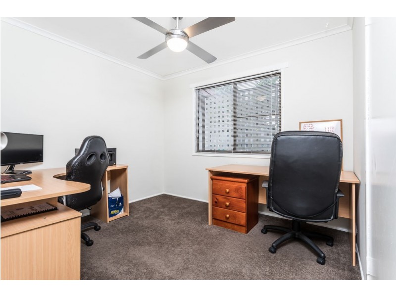 5 Minstrel Street, Kallangur QLD 4503