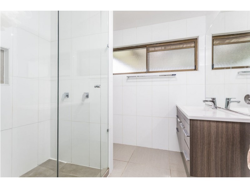 5 Minstrel Street, Kallangur QLD 4503