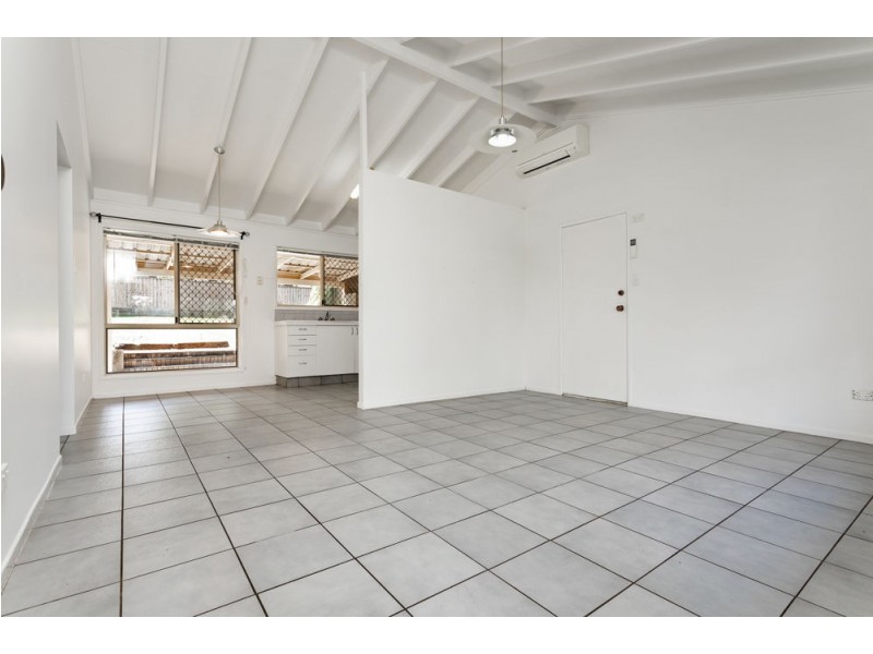 18 Leslie Street, Kallangur QLD 4503