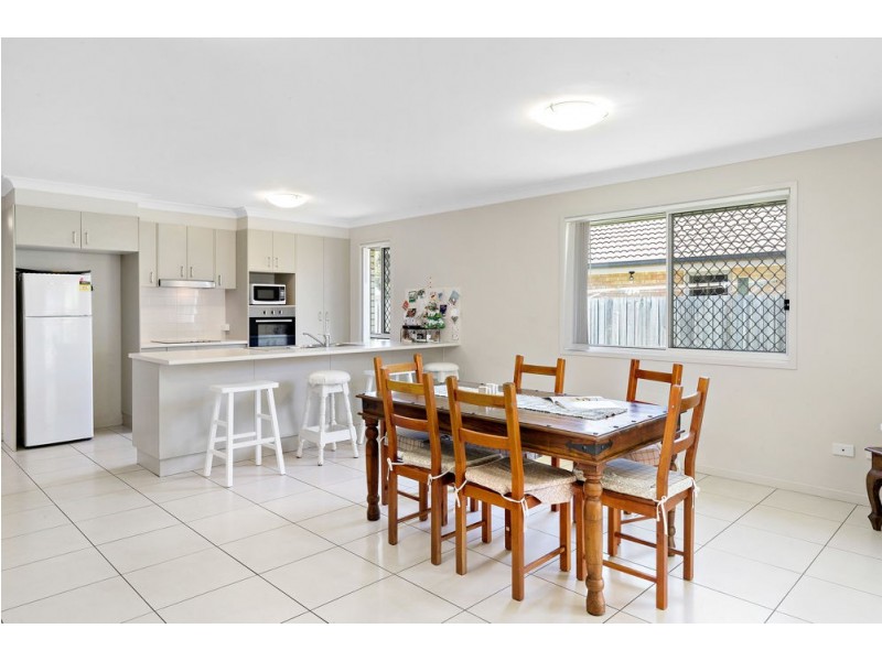 5 Newmarket Drive, Morayfield QLD 4506