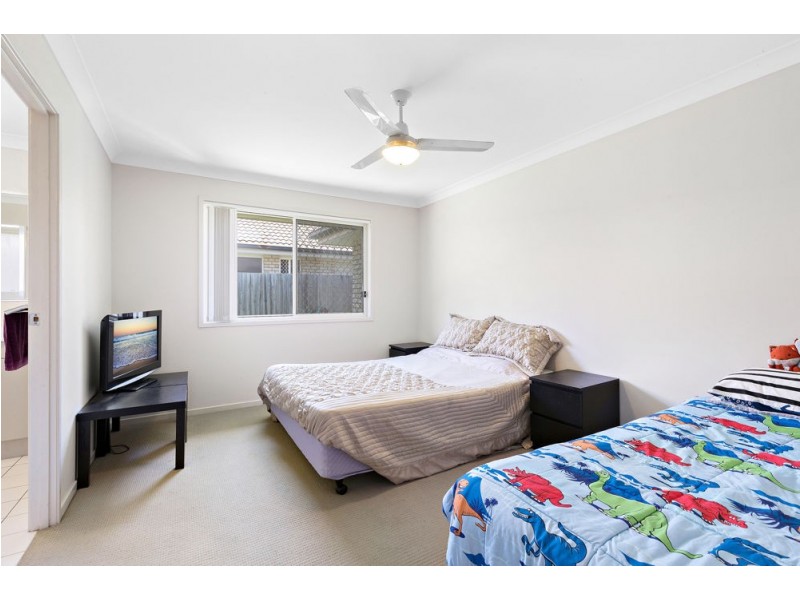 5 Newmarket Drive, Morayfield QLD 4506