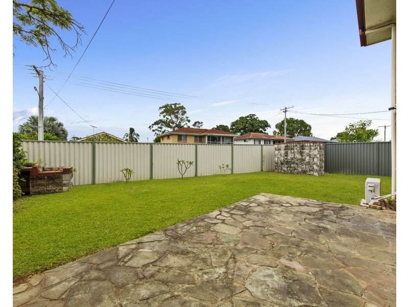 2 Tamarix Avenue, Bray Park QLD 4500
