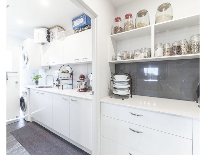 61 Gordon Circuit, Warner QLD 4500