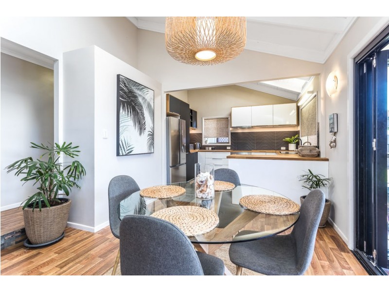 35 Andracia Street, Kallangur QLD 4503